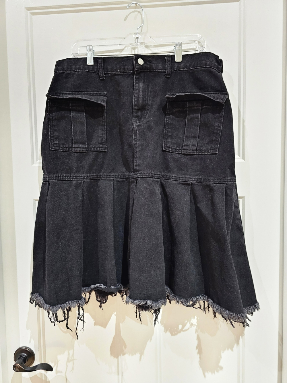 ROMWE Black Denim Flared Midi Skirt with Patch Pockets
